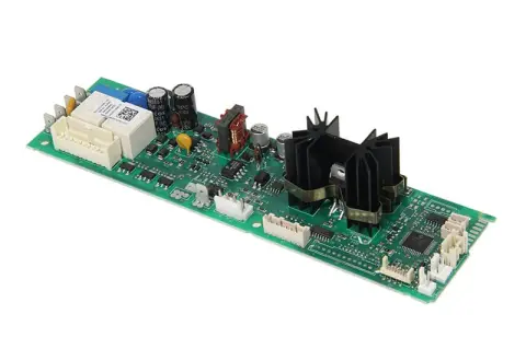 Imagine detaliată a produsului Placa electronica espressor Delonghi Perfecta Esam 5500.M 5213214381. Compatibil cu mai multe modele Delonghi.
